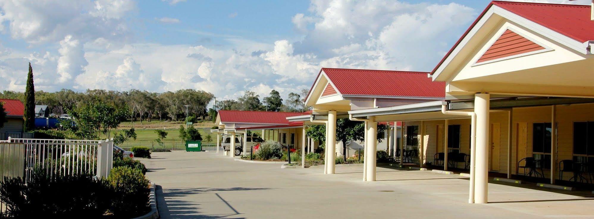 Pittsworth Motor Inn Exterior photo